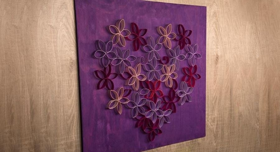 Flores hechas de tubos de papel higiénico