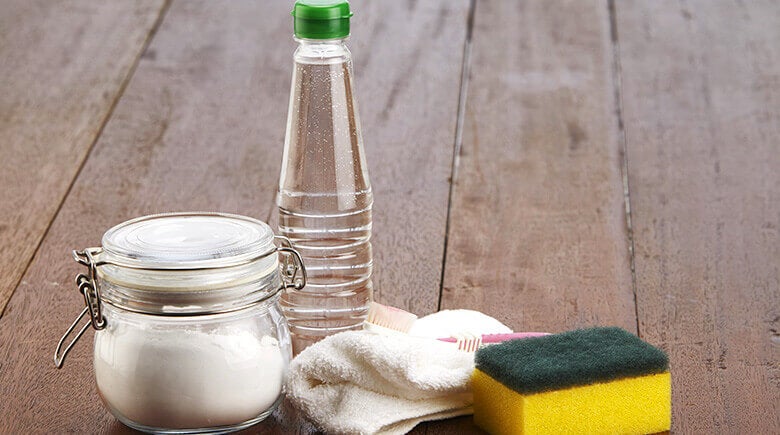 como combatir la humedad vinagre