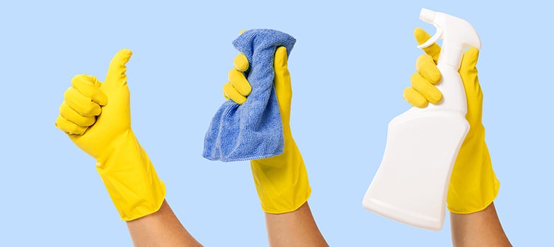 Herramientas necesarias para limpiar ventanas: raspador y limpiador Fabuloso