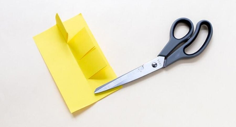 Fotables creativos: toma el doblez del interior y corta en cuatro partes