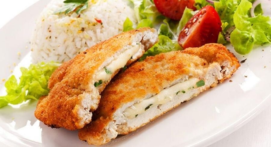 Libritos de pechuga de pollo rellenos de queso