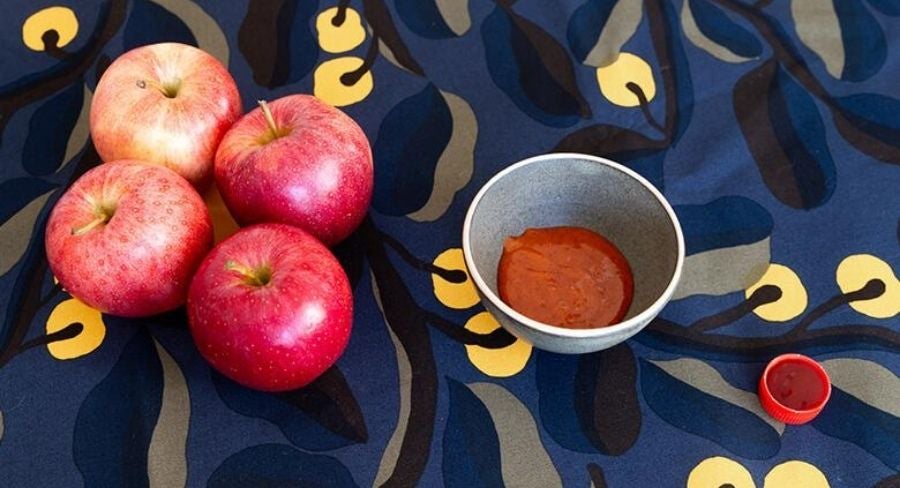 Receta fácil para preparar manzanas con chamoy