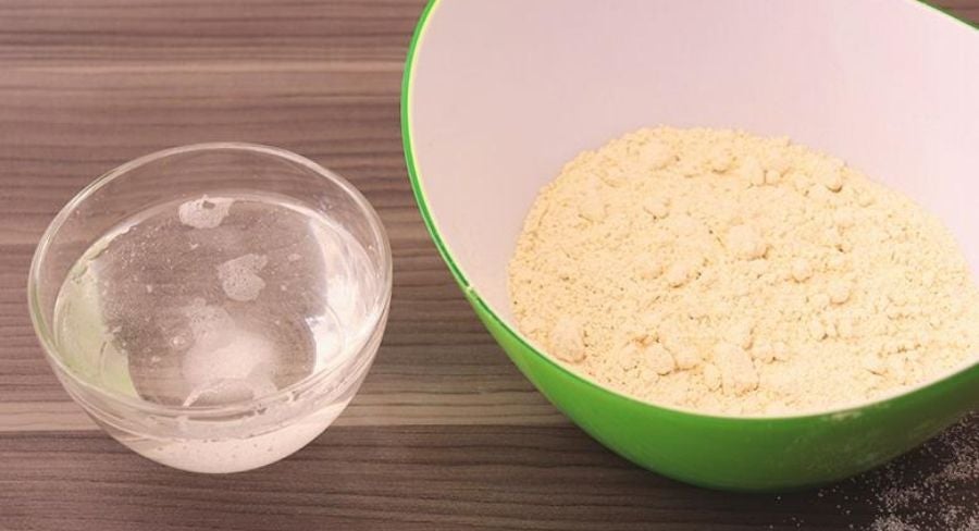 polvo y agua