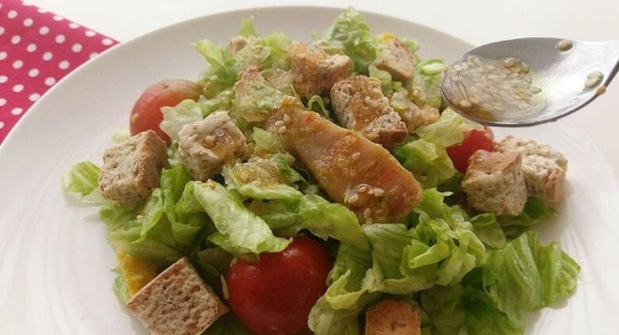 Ensalada de pollo con vinagreta
