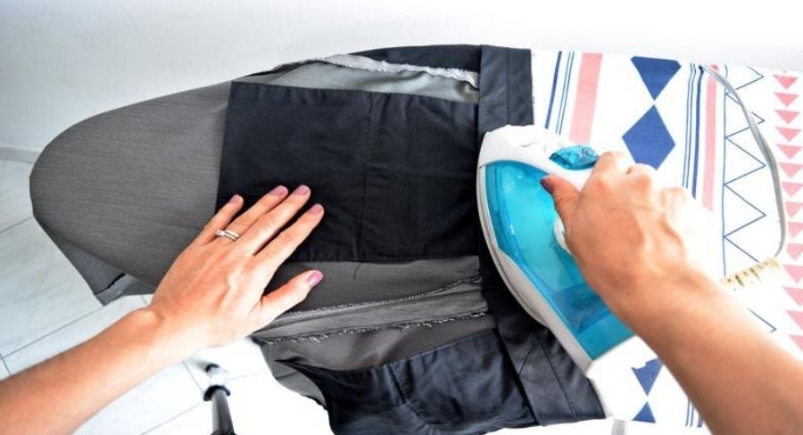 Cómo planchar los pantalones de vestir