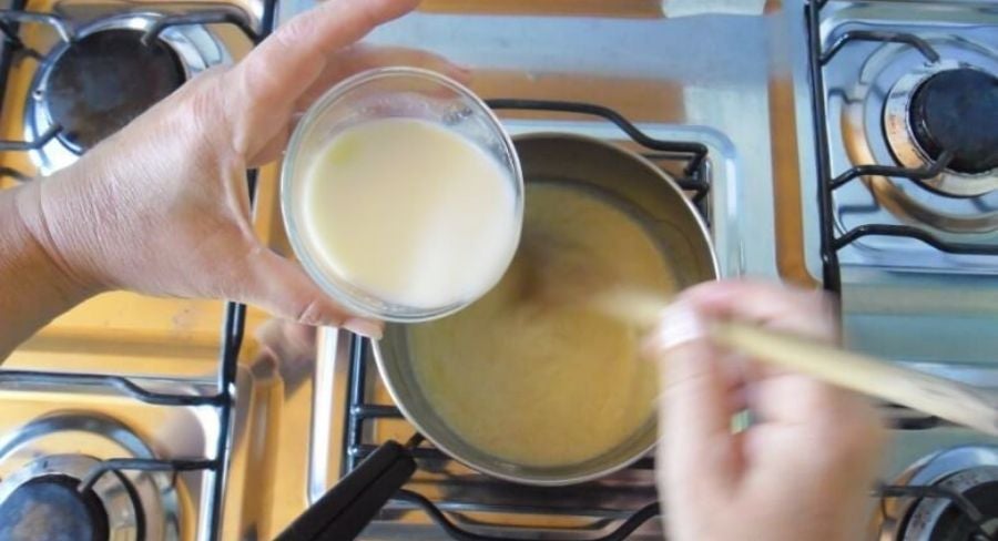 Cómo preparar salsa bechamel 2