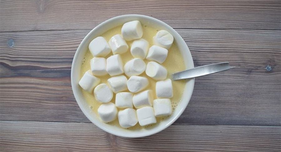 Postre de gelatina de malvaviscos: procedimiento