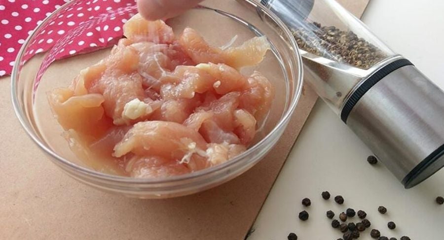 Paso a paso para hacer una ensalada de pollo
