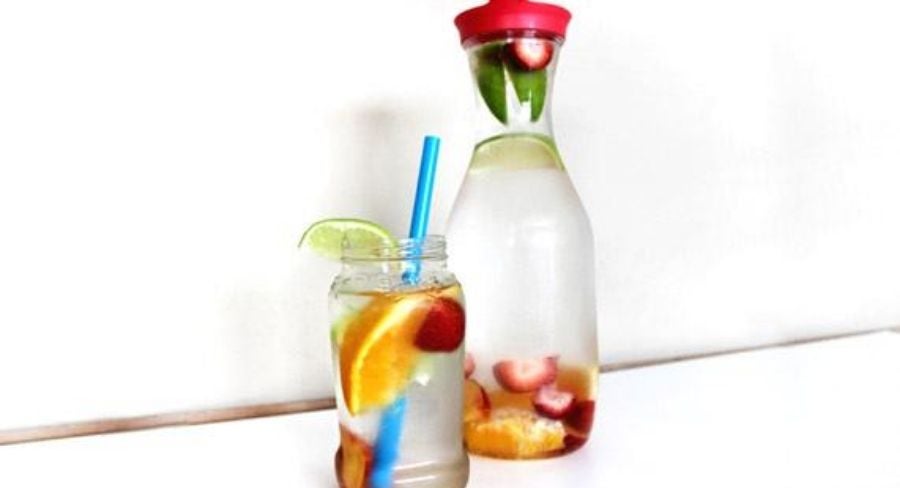 Agua de sabores en casa