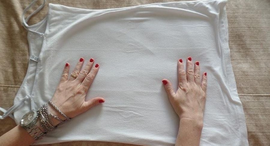 Trucos para quitar arrugas de la ropa sin plancha