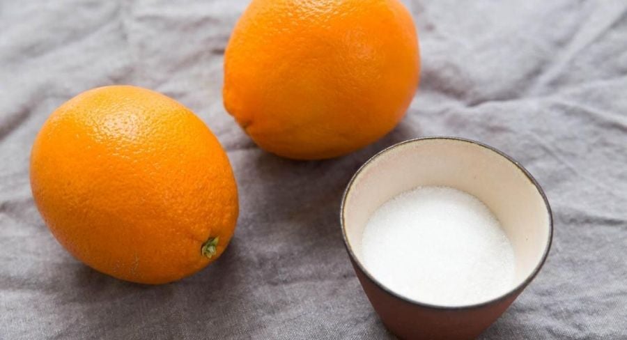 Deliciosos dulces con cáscara de naranjas