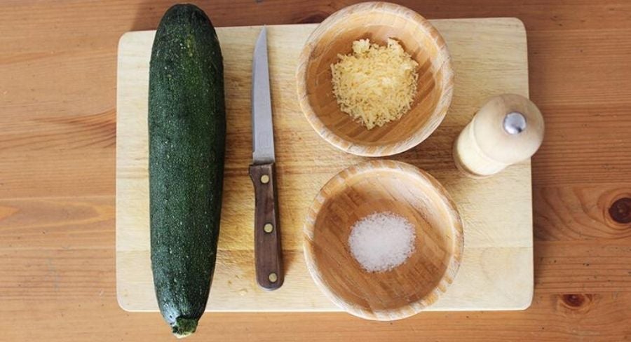 Chips de zucchini con parmesano y sal marina: ingredientes
