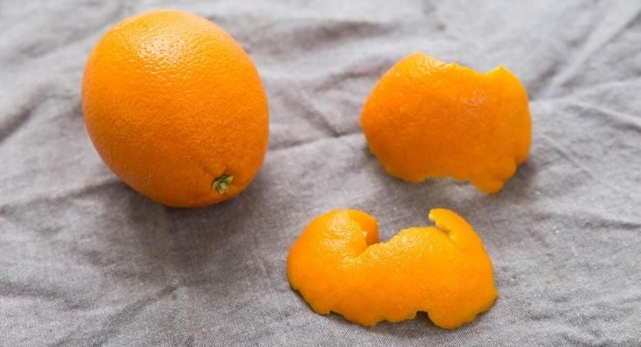 Deliciosos dulces con cáscara de naranjas