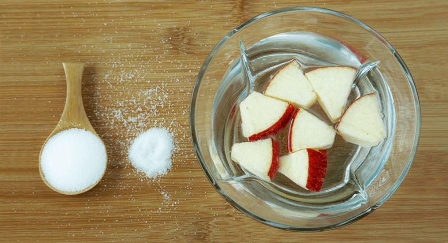 Tips para evitar que las manzanas se oxiden: la sal